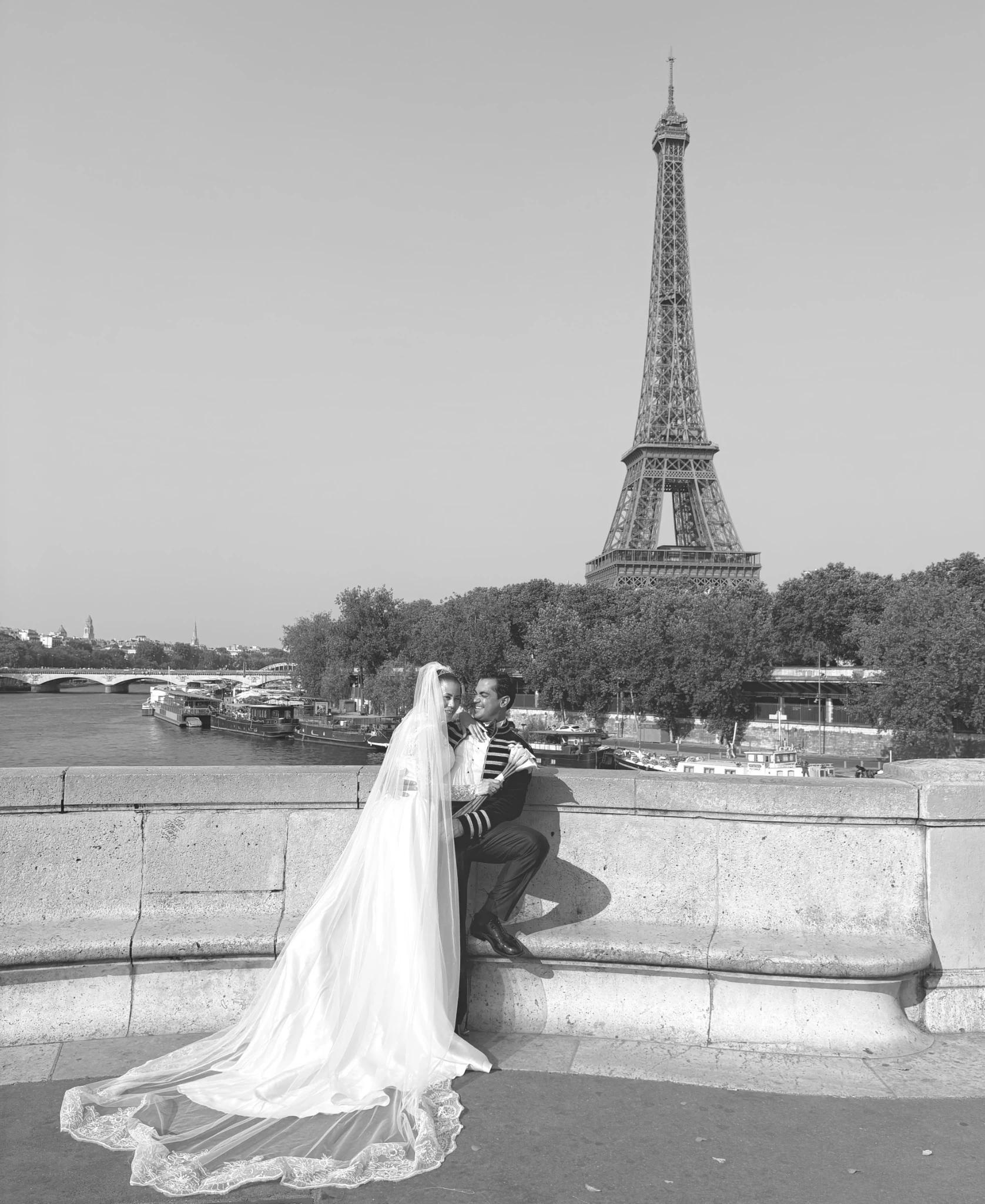 B&M Wedding, intimate wedding in Paris